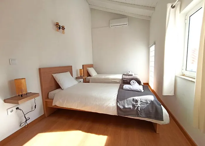Renovated Historic ~Large & Cozy ~Casa Nespereira