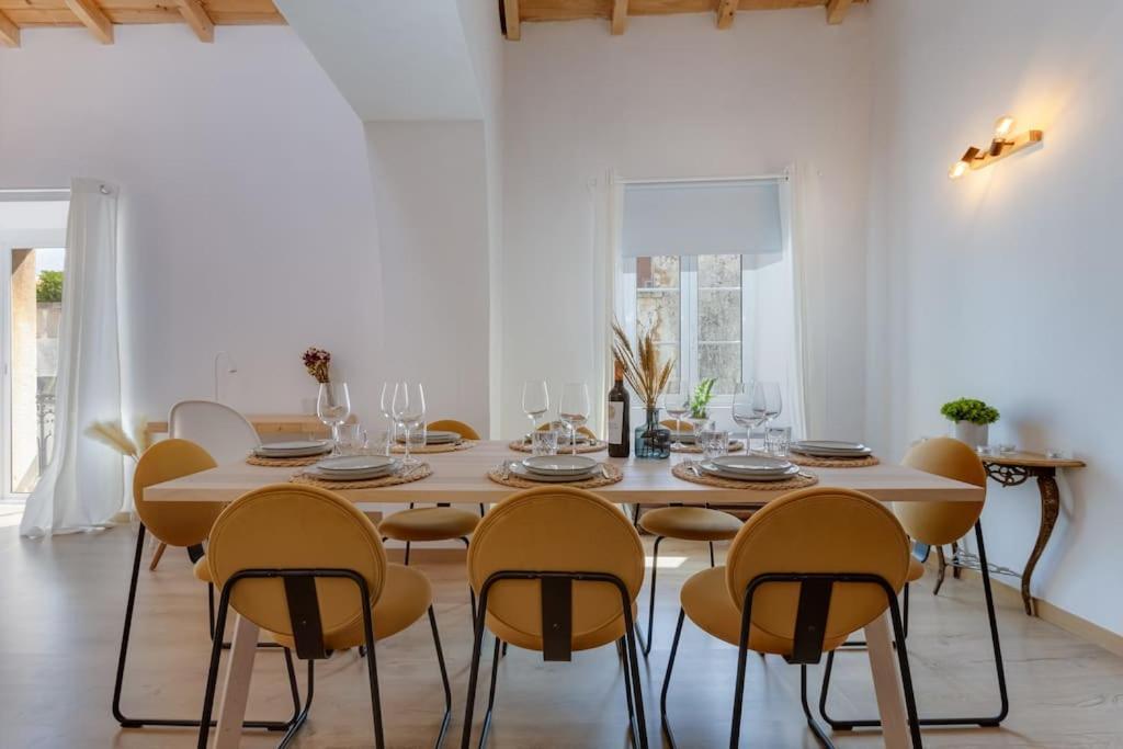 Apartment Renovated Historic ~large & Cozy ~casa Nespereira *