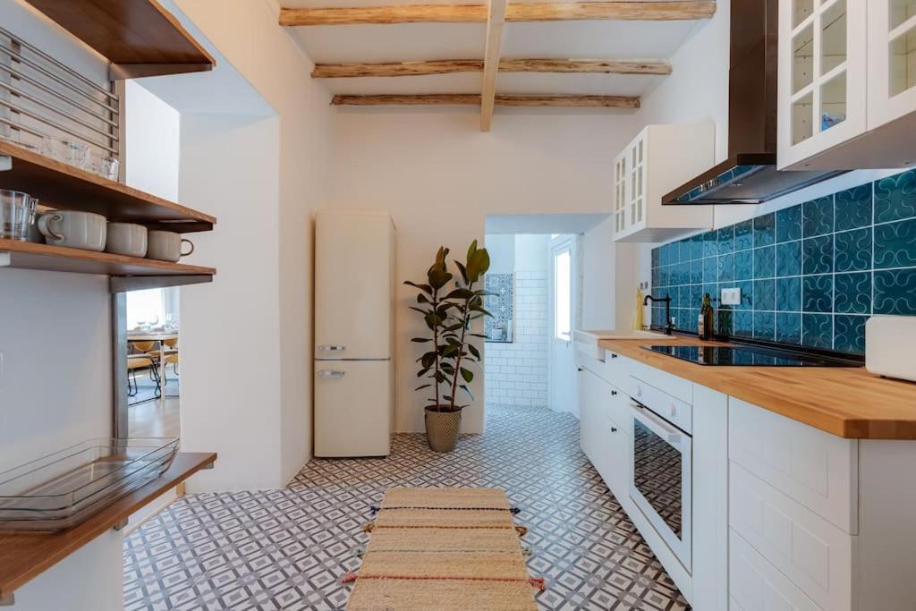 Renovated Historic ~large & Cozy ~casa Nespereira Lagos